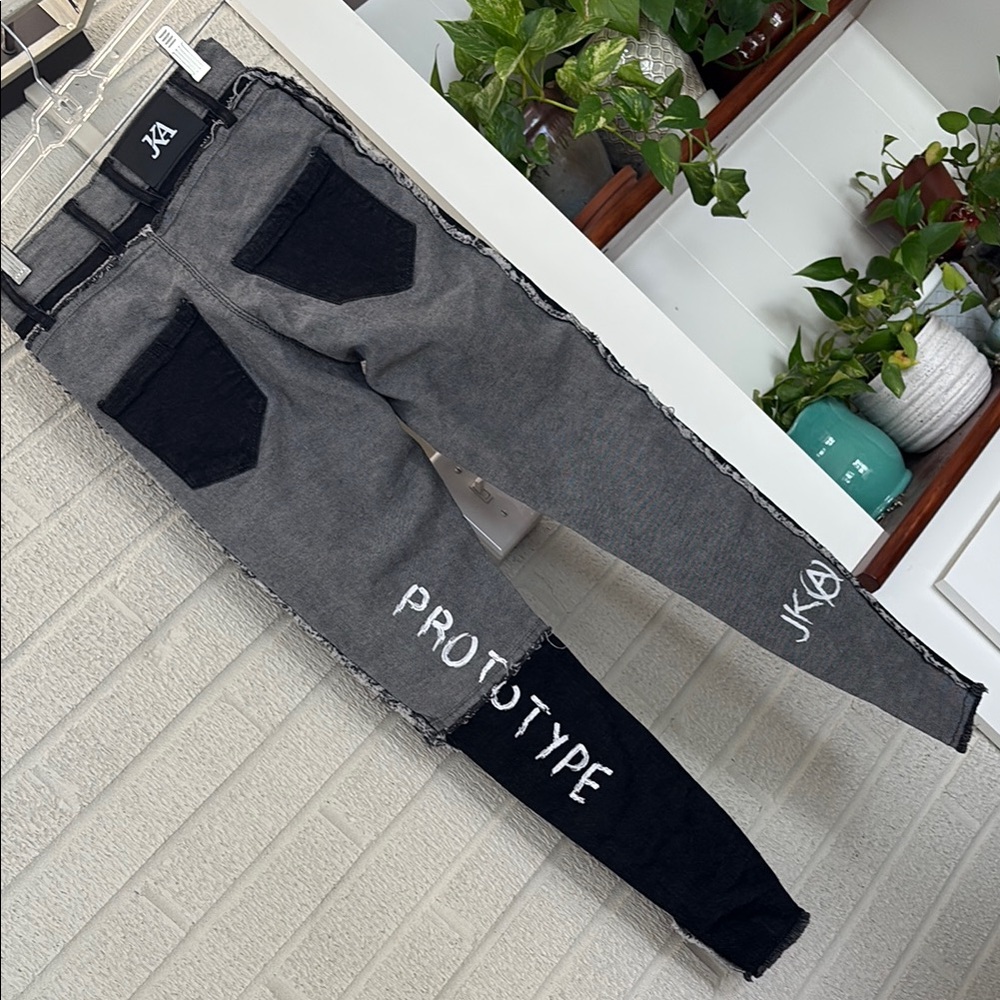 JK Attire Womens Black US 2 UK6 Testing Reverse Inside Out Graffiti Skinny Jeans - Picture 7 of 14
